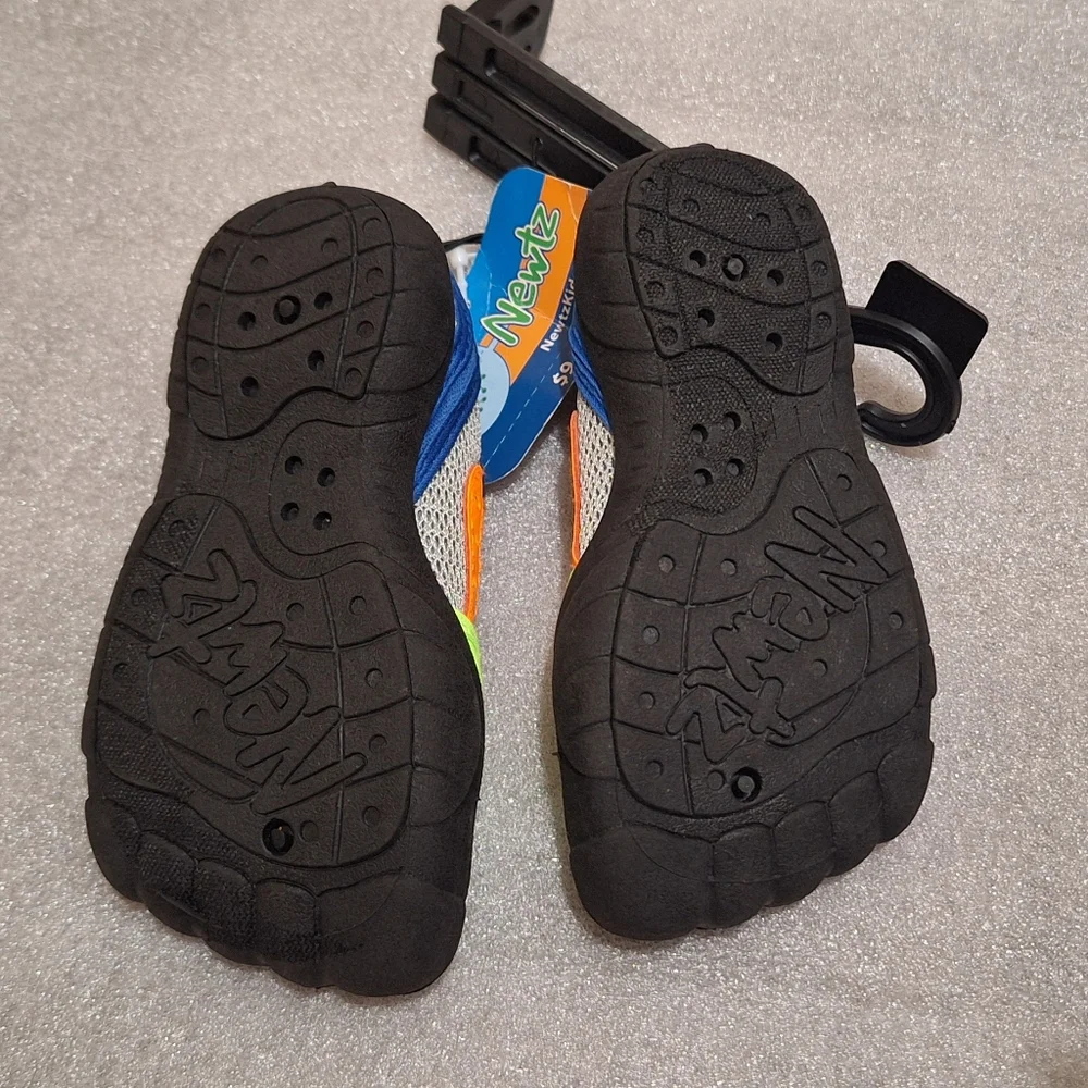 🏷 2/$12 Kids Multi-Color Water Shoes